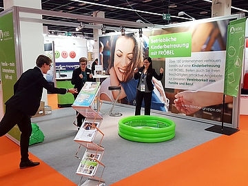 Punktlandung: FRÖBEL auf der Zukunft Personal 2017