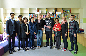 Koreanische Delegation besucht FRÖBEL-Hort Sonnenschein in Potsdam
