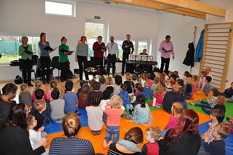 WDR-Musiker zu Besuch im Kindergarten